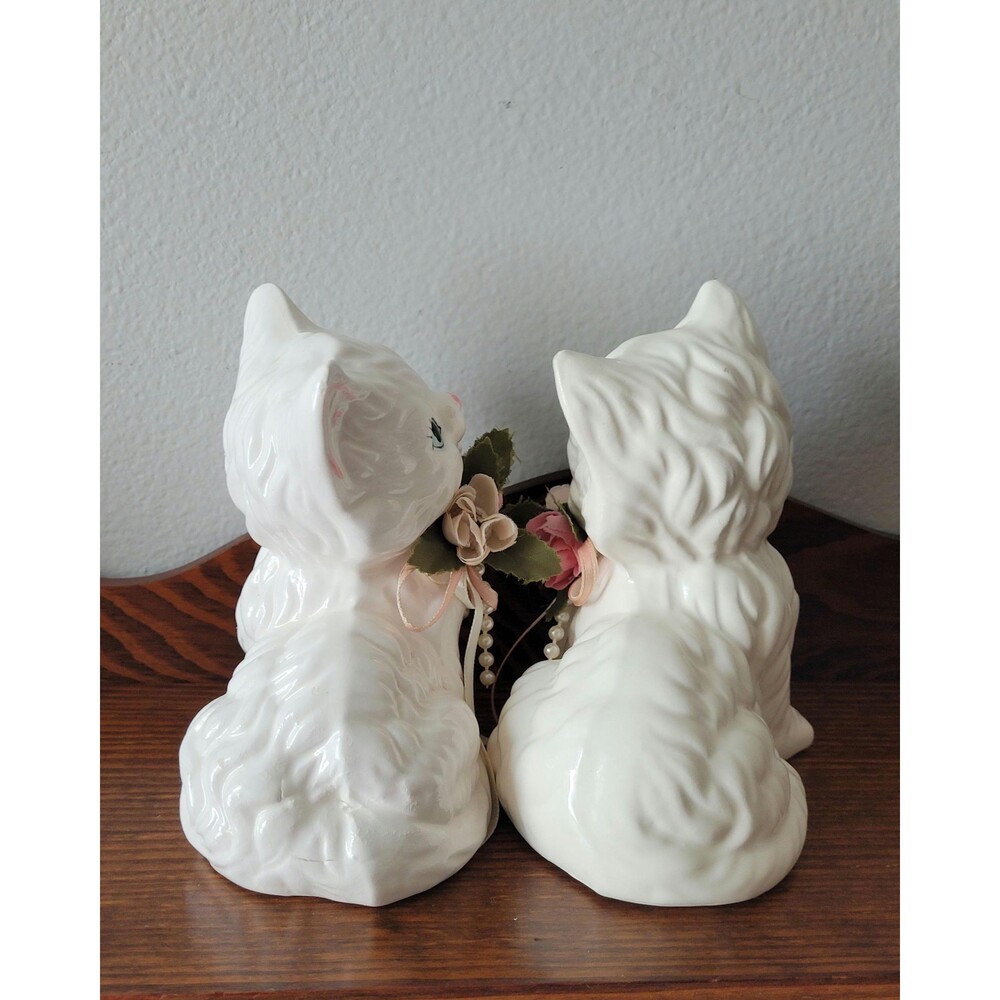 Vintage White Cat Figurines Long Fur Blue Eyes Set of 2 - Picture 4 of 16